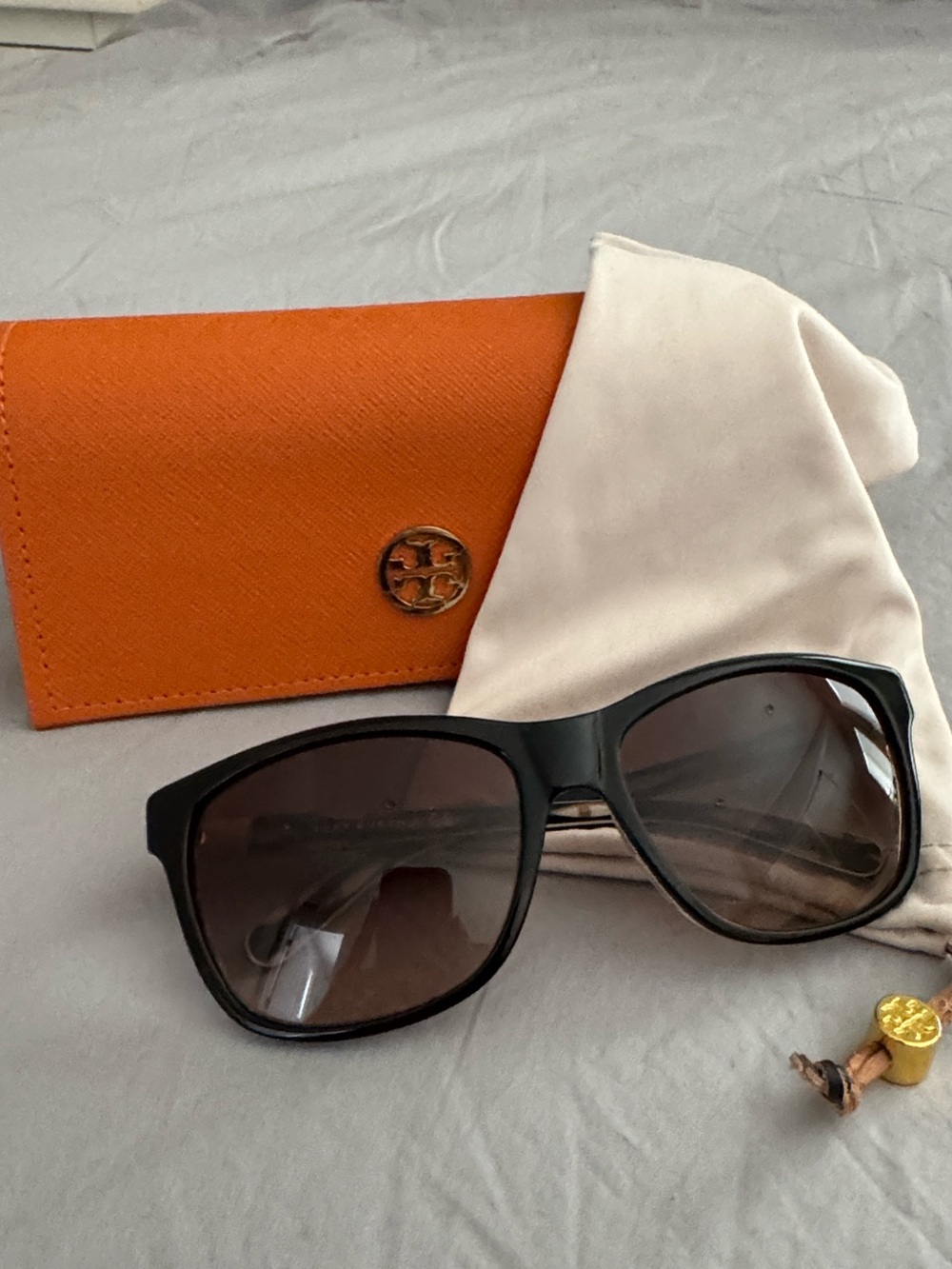 Tory Burch Black Frame Sunglasses with Brown Gradient Lenses and Orange Case